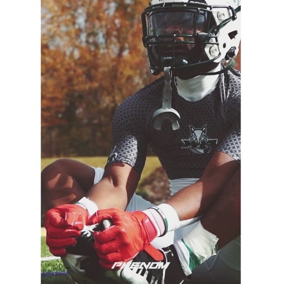 PHENOM • Phenom Elite Red Football Gloves - VPS4 - Pro Label Edition - Picture 3 of 6